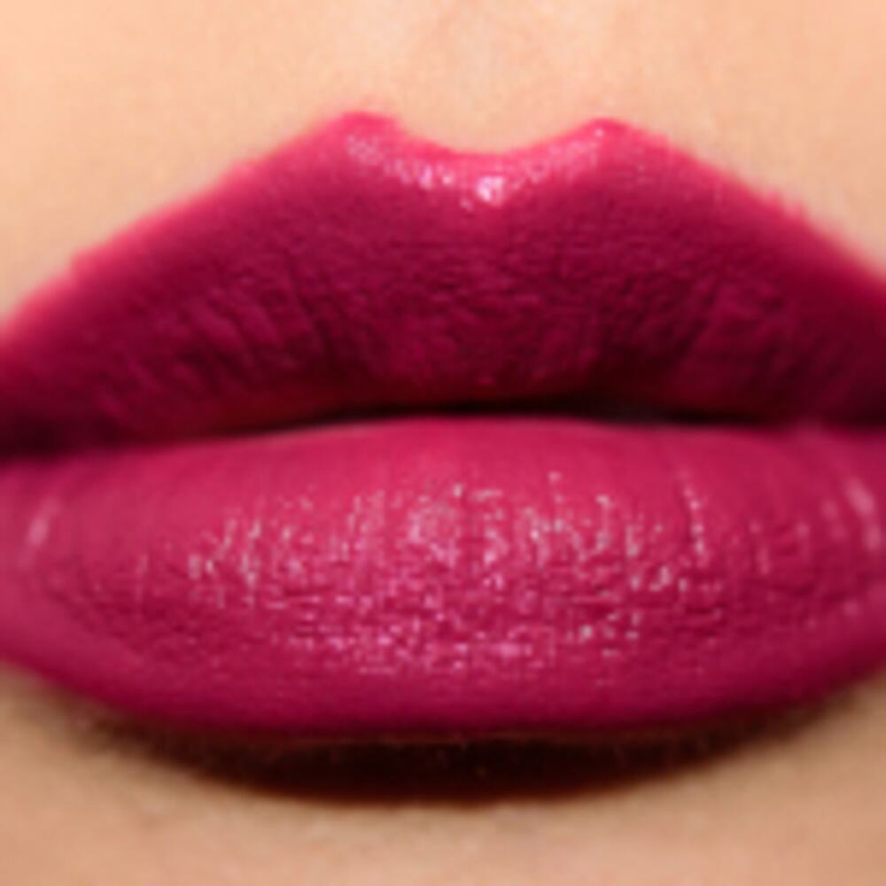 Burberry Liquid Lip Velvet – Bright Plum No.49 NEW
